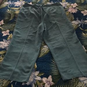 Tommy Bahama 100% Silk Ankle Length Capri